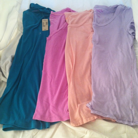 4 Size XLarge American Eagle V Necks!