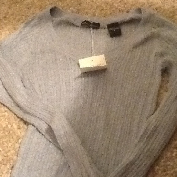 TRADED with @sasharoxannVS crew neck sweater