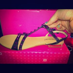 On hold for a trade! 2 purses and 2 pairs of shoes