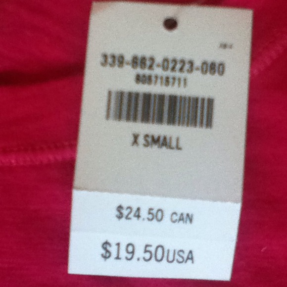 New pink Hollister tee - Picture 2 of 2