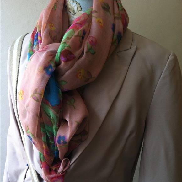 ⛔Sold 🎉Host pick!Khaki blazer + Scarf set. - Picture 4 of 4