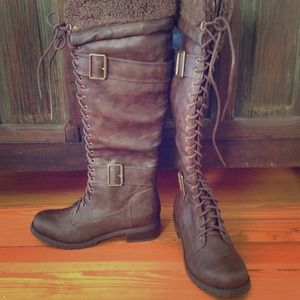 New with tag. Fashion "hiking boots"