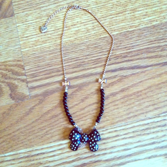 SOLD----Betsey Johnson bow necklace