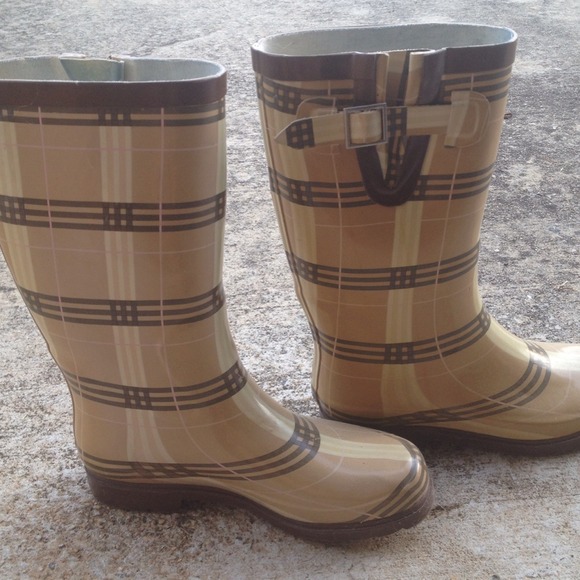 burberry inspired shoes