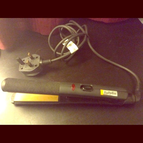 BaByliss ceramic flat iron hair straightener