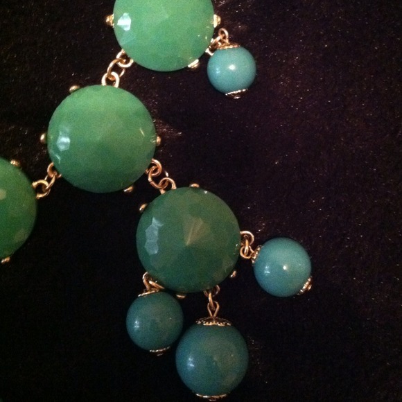 Green blue bubble necklace - Picture 2 of 4