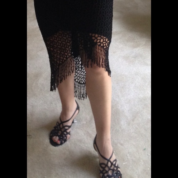 Beautiful beaded black dress - Picture 2 of 3