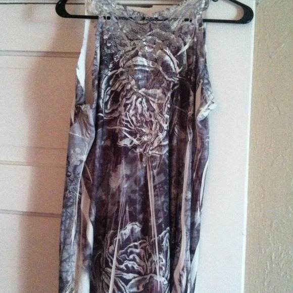 🌷Silky rose lace top🌷SolD - Picture 3 of 3