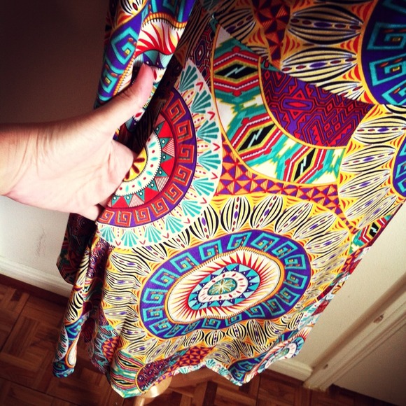 ** SOLD ** SALE Purple Print Wrap Dress + Pockets - Picture 2 of 4