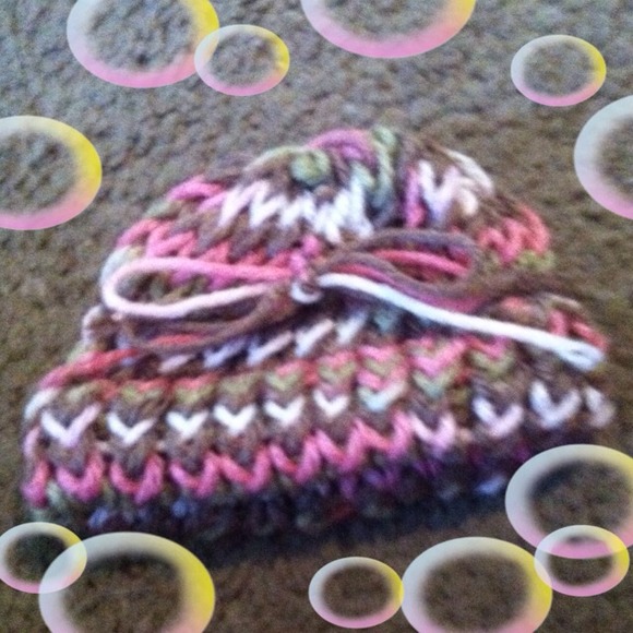 Handmade Knit hat~ I have these in all sizes!