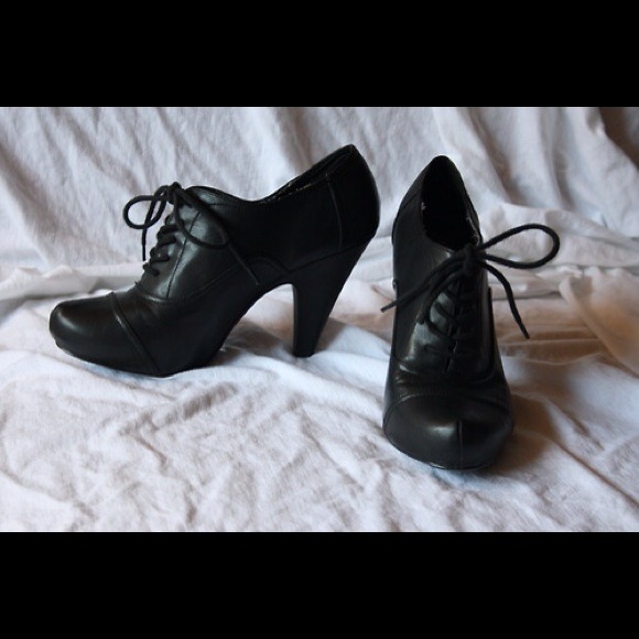 shii Shoes - Shii Oxford heels