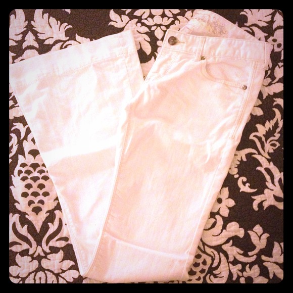 SOLD!!!! Express size 4 white flare jeans