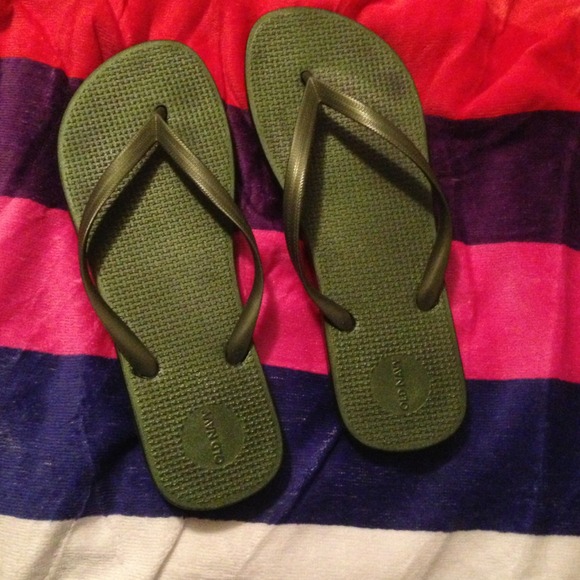 Flip flops