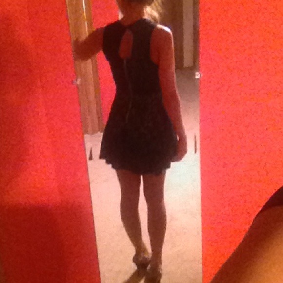 cocktail dress - Picture 3 of 4