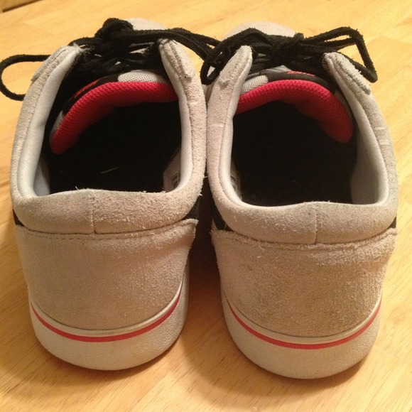 Mens size 10 Nike! - Picture 3 of 4