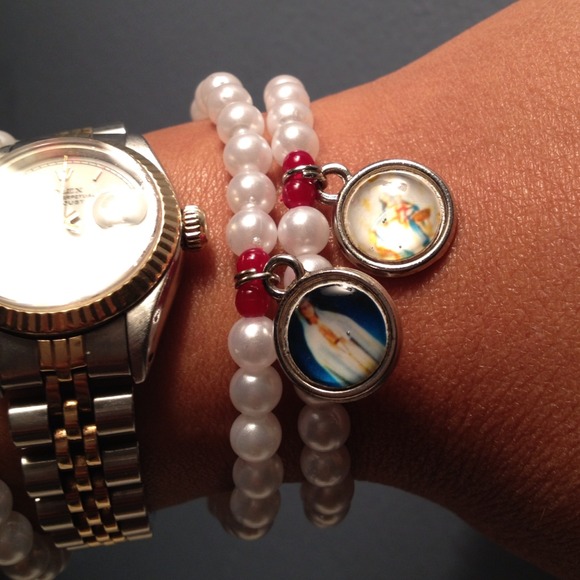 NEW Saint Bracelet - Picture 2 of 2