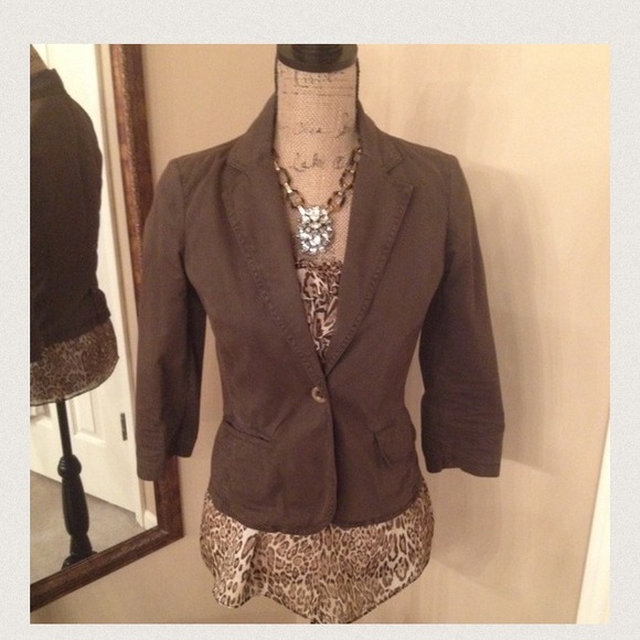 Brown jacket - Picture 2 of 4