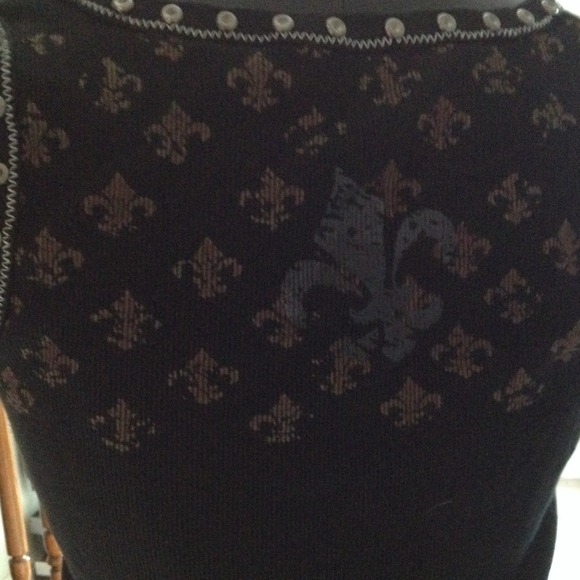 Sold ❌Graphic tee tank size large - Picture 2 of 4