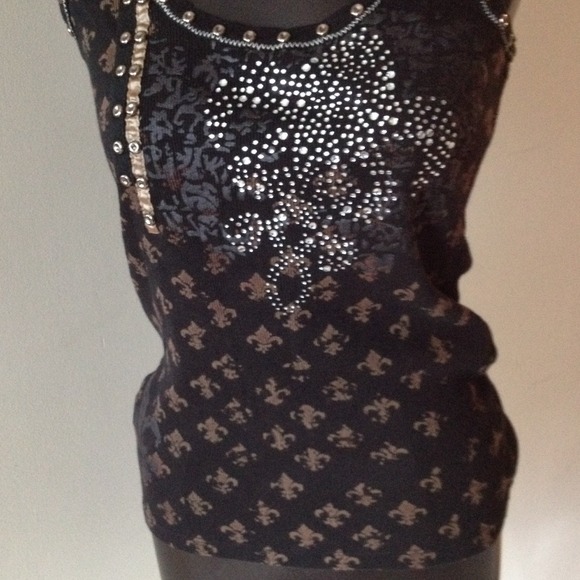 Sold ❌Graphic tee tank size large - Picture 4 of 4