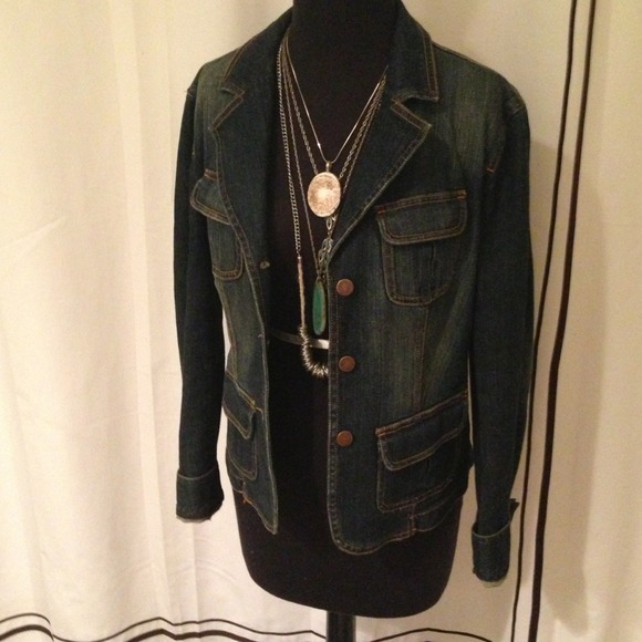 Vintage Jean denim jacket fits small and medium