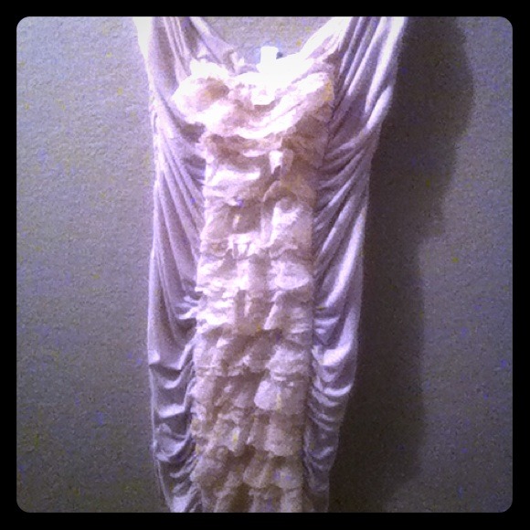 SOLD💥Ivory Lace Ruffle Dress