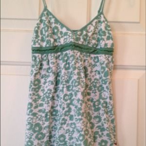 ❌ ❌ sold ❌ ❌ Hollister Cami Top
