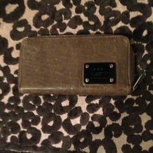 NWT L.A.M.B LAMB green/olive wallet
