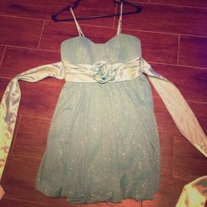 Speechless short gown