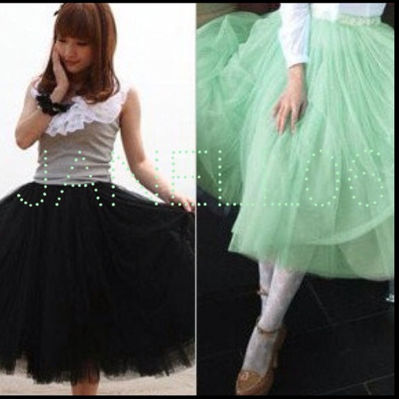 🔖SOLD IN BUNDLE🔖 5 Layer Voile Tulle Long Skirt - Picture 3 of 4