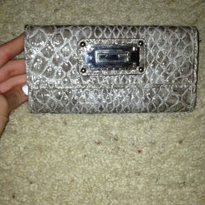 Guess wallet