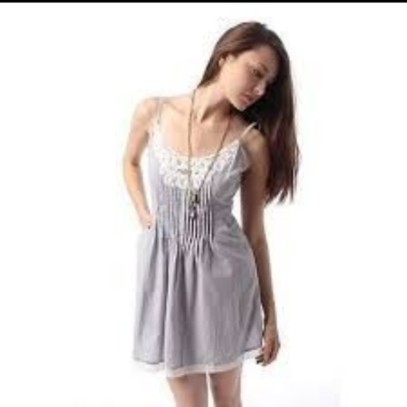 Sold Kimchi Blue Conductor Dress Sz.L CREAM - Picture 3 of 4