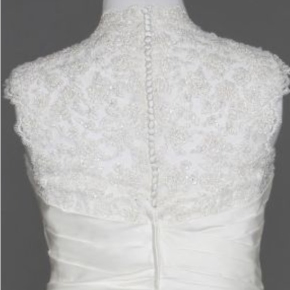 Wedding Gown💍💎AS-IS - Picture 2 of 3