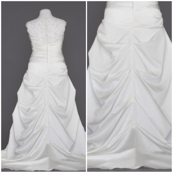 Wedding Gown💍💎AS-IS - Picture 3 of 3