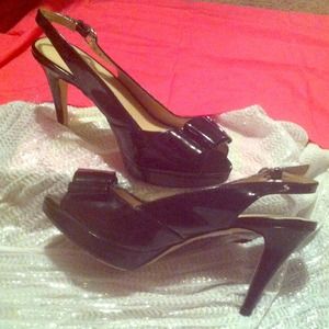 Peep toe black bow high heels !