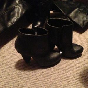 Black knee boots SOLD