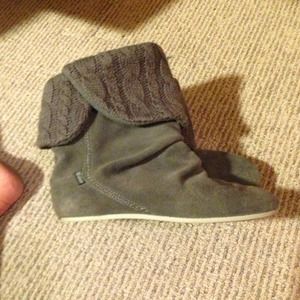 Etnies gray boots