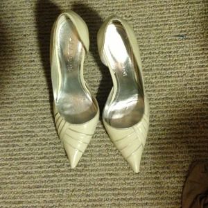 Beautiful Aldo shoes! Sold