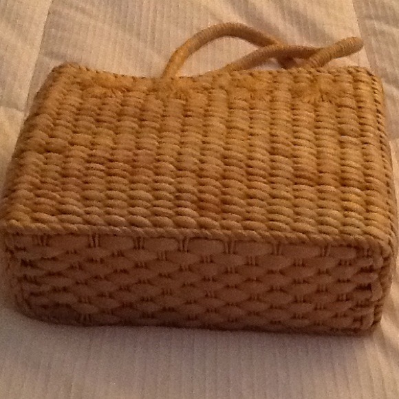 Straw bag