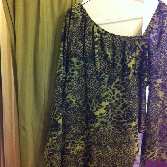 Two piece Essence pant suit