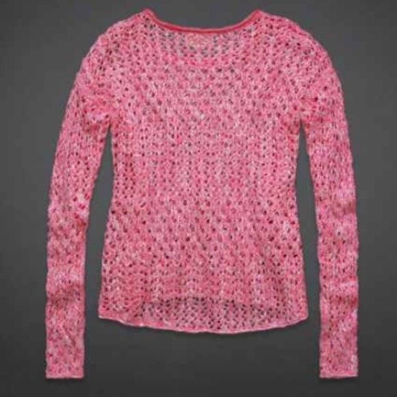 SOLD IN BUNDLE 🍁 BNWT Hollister Beachy Sweater - Picture 3 of 3