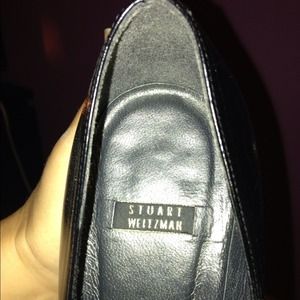 Stuart Weitzman!!! Black! GIRLY pointed pump!
