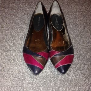 Nine West multi color flat!
