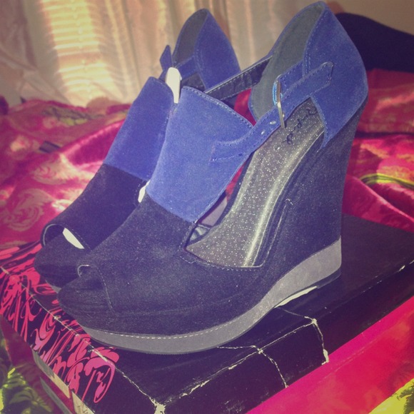 REDUCED!!!! Black velvet wedge!!