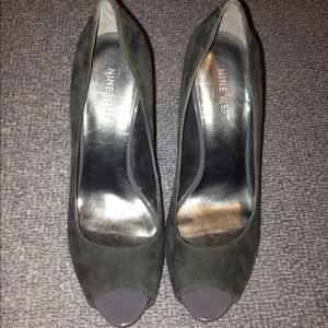 Charcoal gray Nine West pumps. Never worn!