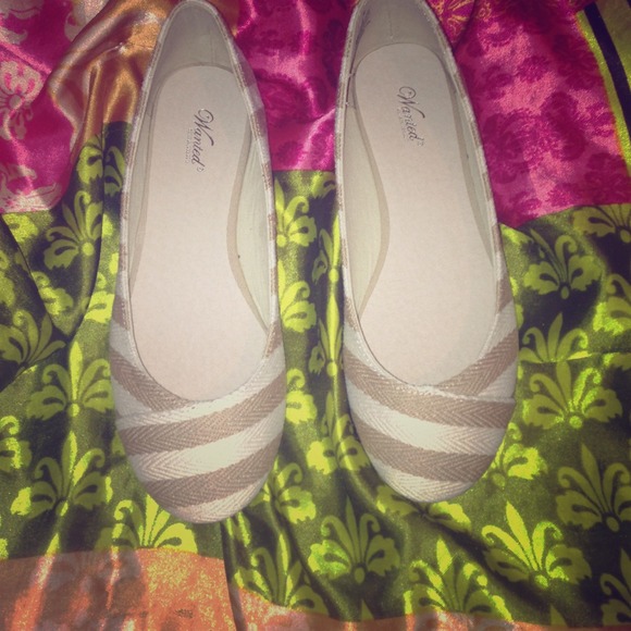 Striped ballet flats!