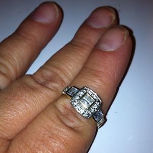 10k yellow gold ring FIRM ON PRICE