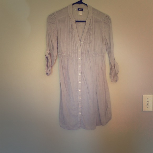 Black and white thin stripped shirt dress