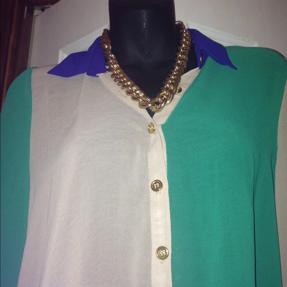 Color block sheer button down! - Picture 2 of 4