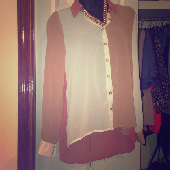 Beautiful color blocked sheer button down!