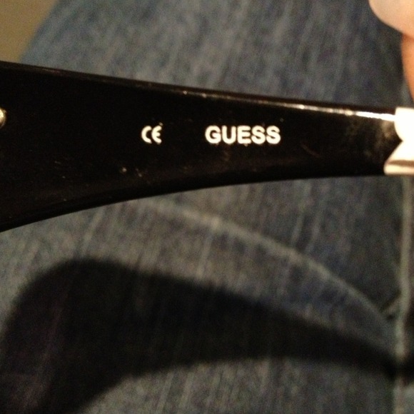 ?HOLD?Brand new Authentic Guess Sunglasses